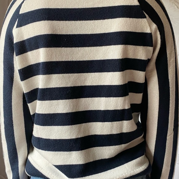 NWT Tommy Hilfiger Sweater - Picture 2 of 4